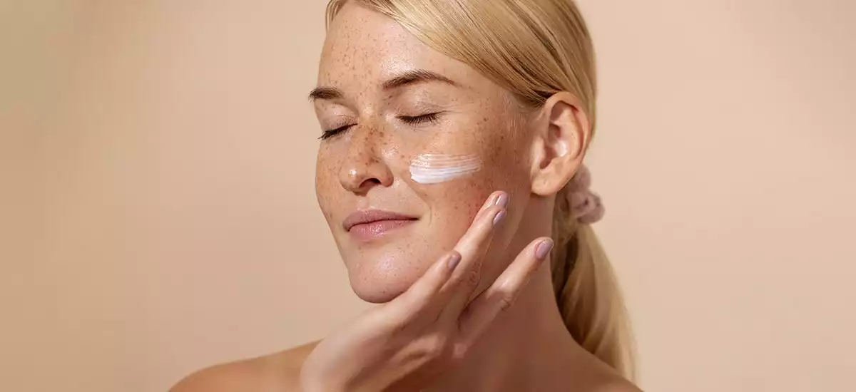 Skinimalizm - wydobądź naturalne piękno swojej skóry